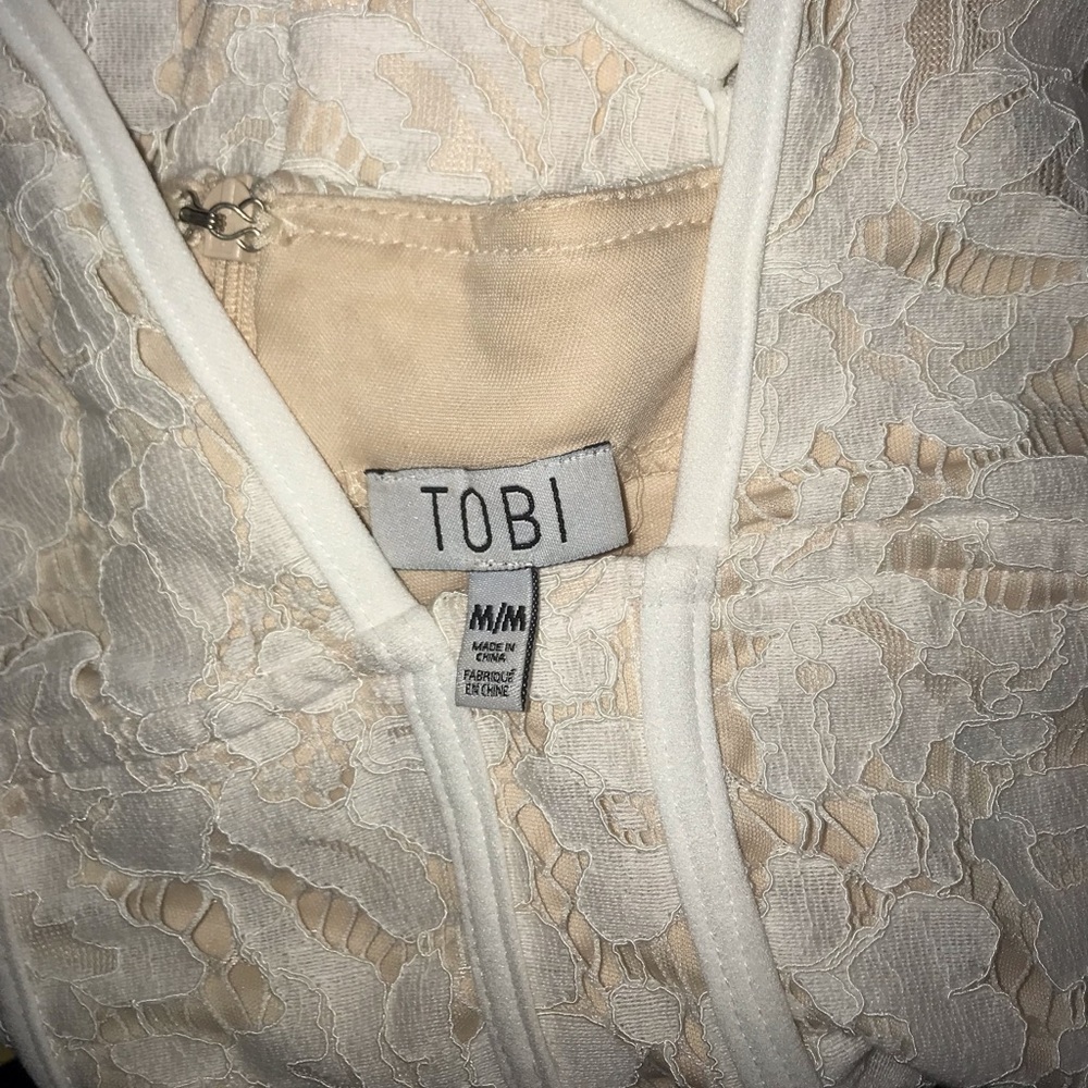 Tobi White Lace Bodycon Plunge Dress Festival - Picture 6 of 8